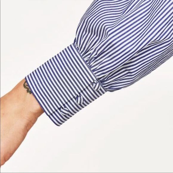 ZARA Wrap blouse with backless bow back - Picture 5 of 9